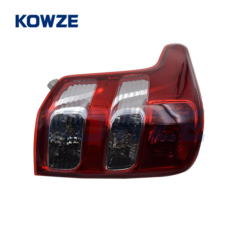 ไฟท้ายซ้ายพร้อมสายรัดสายไฟ 8330A943 เหมาะสําหรับ 4D56 4N15 Mitsubishi L2002005-2015 2015-20224.6