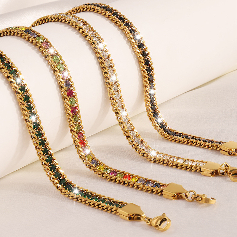 สร้อยข้อมือเหล็กไทเทเนียมสำหรับผู้หญิง ออกแบบอย่างเรียบหรูและมีสไตล์ มาพร้อมสร้อยข้อมือสแตนเลสแบบสามชั้น เพชรส่องประกายตลอดเวลา และส่องประกายสวยงาม