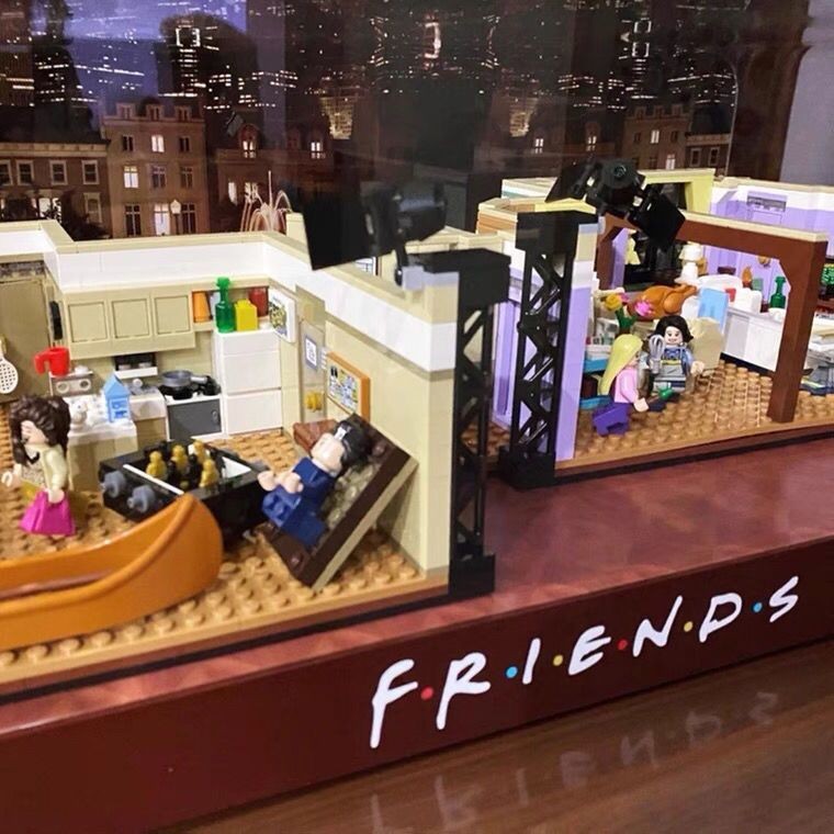 ใช้งานร่วมกับ Lego 10292 ใช้งานร่วมกับ Lego ชายหญิงประกอบอาคารบล็อกของเล่นขนาดใหญ่ Series ใช้งานร่วม