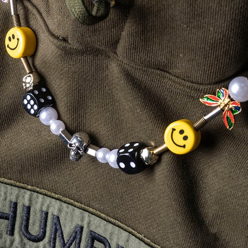 สร้อยคอลูกเต๋ากะโหลกยิ้ม EVAE+ สไตล์คลาสสิกเหมือน ASAP Rocky สำหรับคนรักการแร็ป