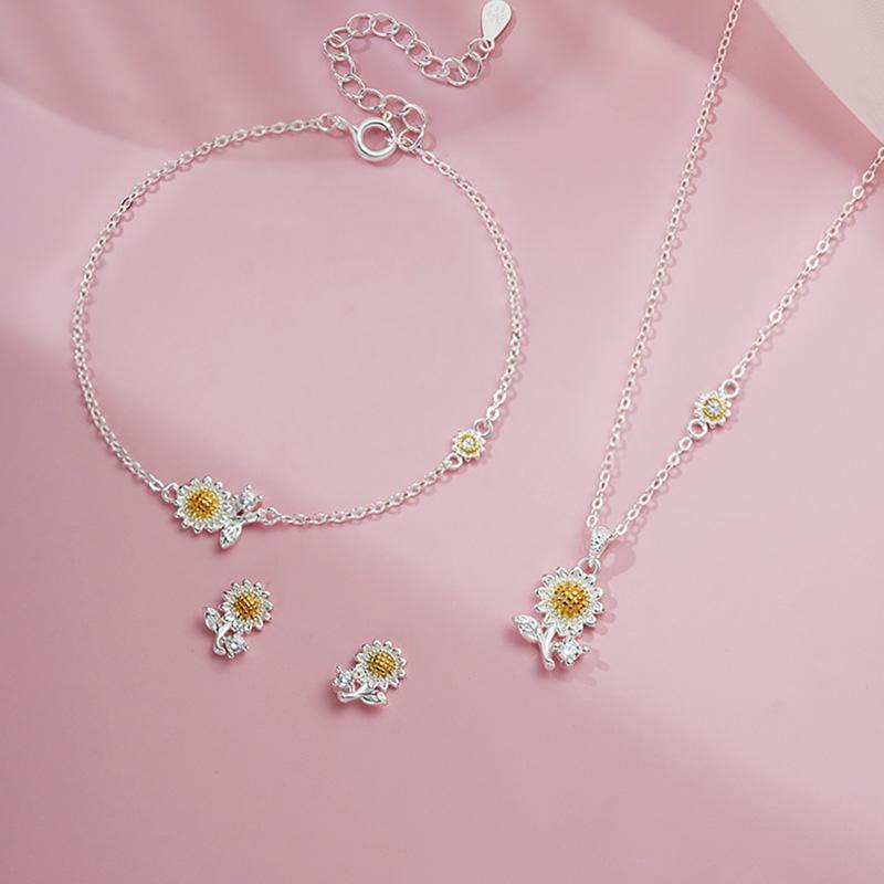 Sunlit Blossom Set ต่างหูเงินแท้ S925 [MERCELO]