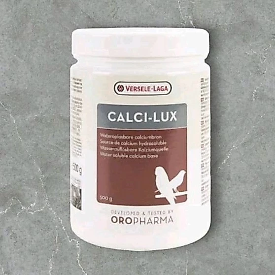 แคลเซียมสำหรับนก calci-lux แบ่งจำหน่าย25/50/100กรัม