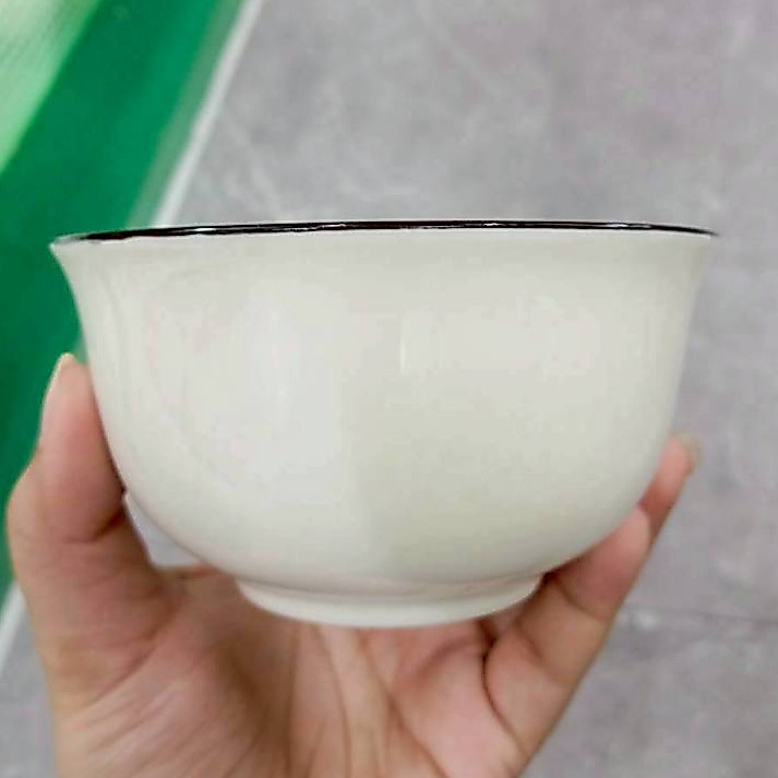 ถ้วย สีขาวขอบดำ ถ้วยทรงแก้ว ขนาด 4.25 นิ้ว ถ้วยน้ำจิ้มสวยๆ เข้าไมโครเวฟได้