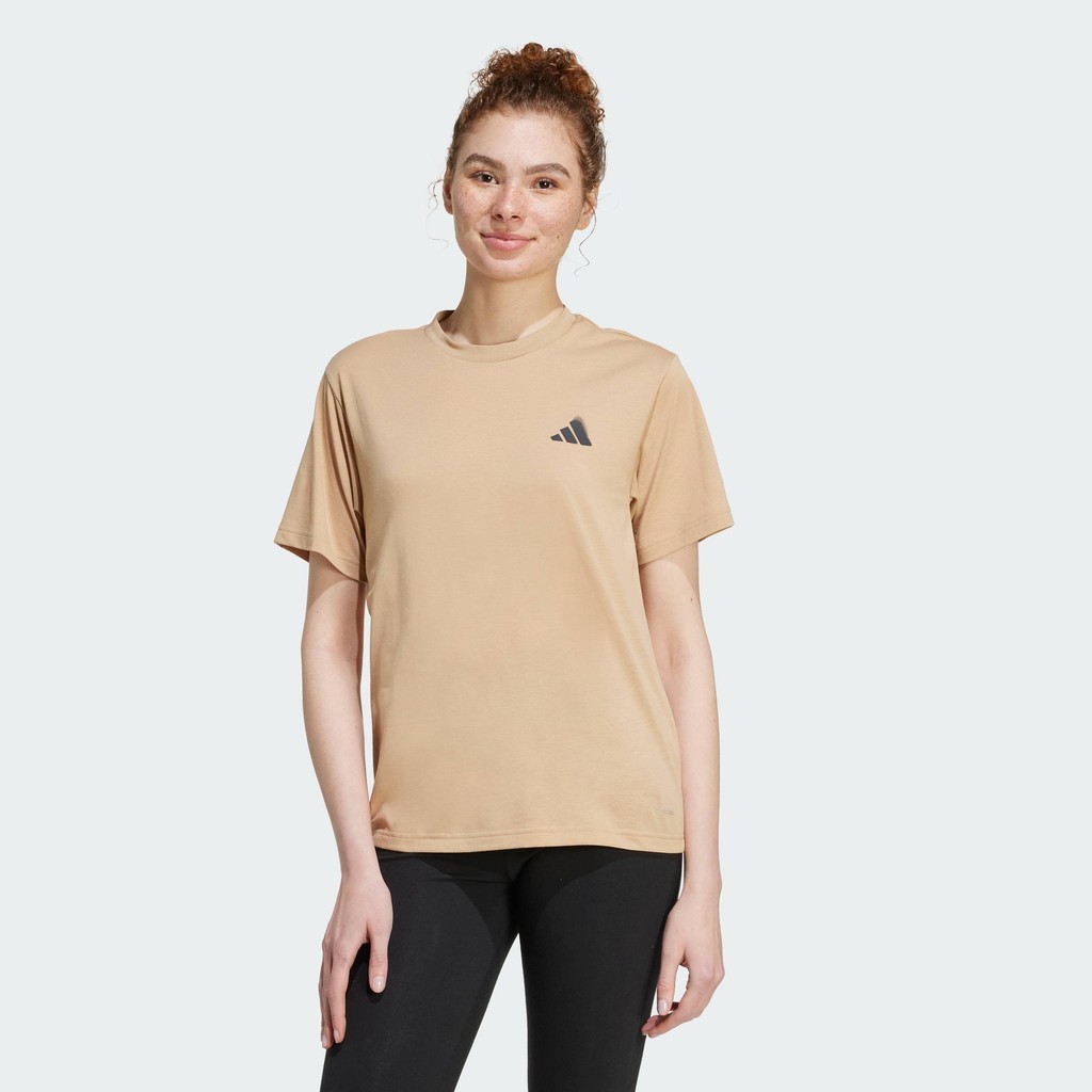 adidas ไลฟ์สไตล์ เสื้อยืดพิมพ์ลาย City Tech Summer ผู้หญิง สีน้ำตาล JV8600