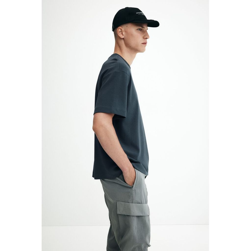H&M(เอชแอนด์เอ็ม) เสื้อยืดแบบหลวม (Loose Fit T-shirt) ผู้ชาย 1232194_6