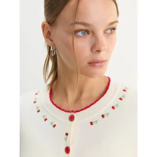 [Pomelo] เสื้อคาร์ดิแกนแต่งขอบสีเชอร์รี่ / Cherry Trim Button Cardigan