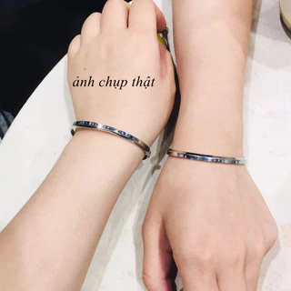 สร้อยข้อมือเหล็กไทเทเนียม 18K ไม่ขัดสี ไม่เป็นสนิม พร้อมตัวอักษร สำหรับผู้หญิง