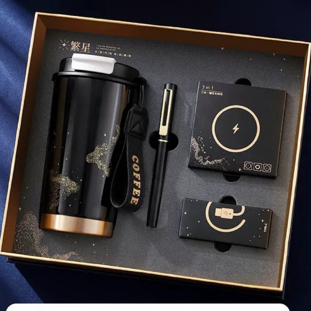 (ส่งจากไทย)Gift set ลายดาว ของขวัญจัดชุด กระบอกน้ำ ปากกา แผ่นชาจ และสาย