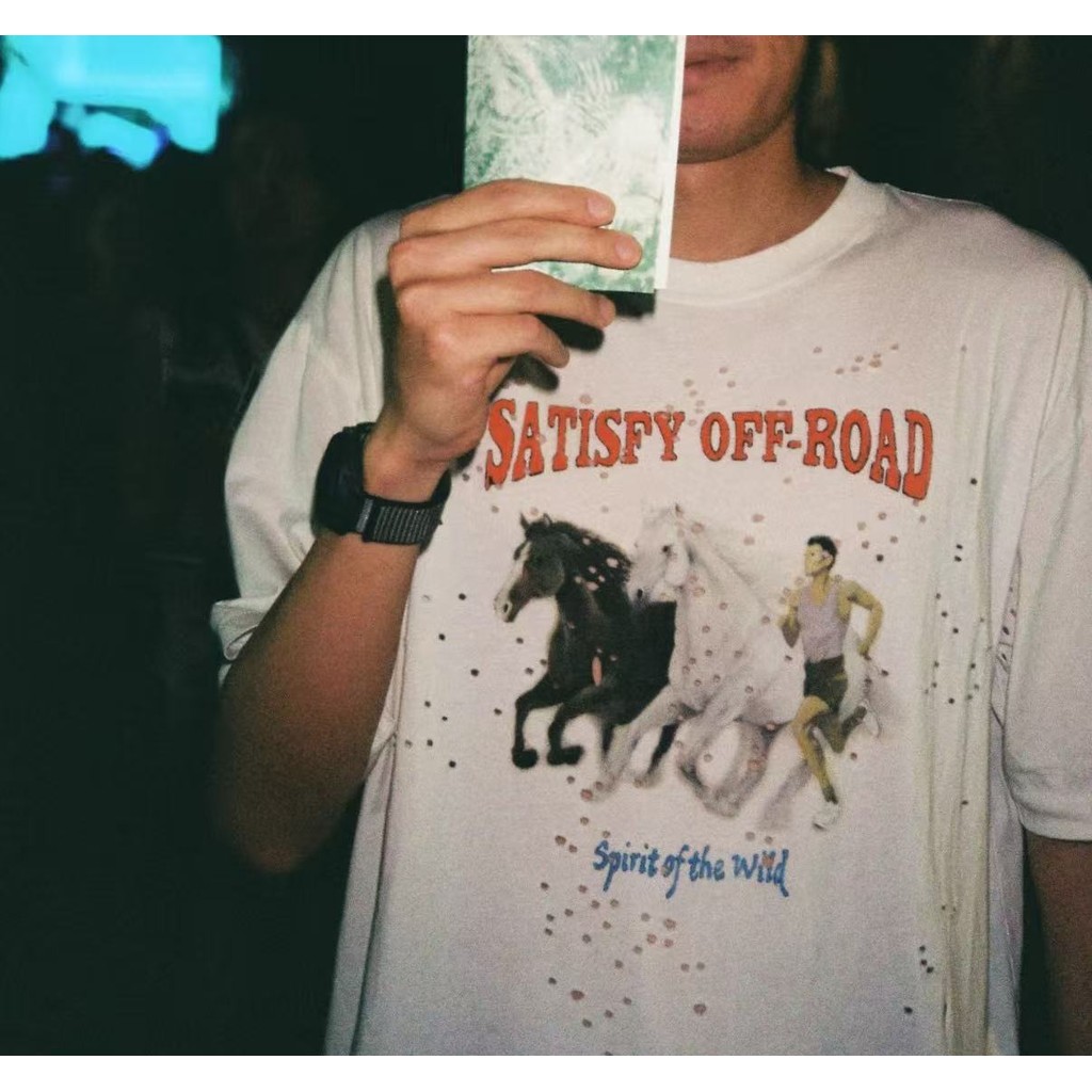 新款SATISFY Running MothTechheffervival เสื้อยืดแขนสั้น