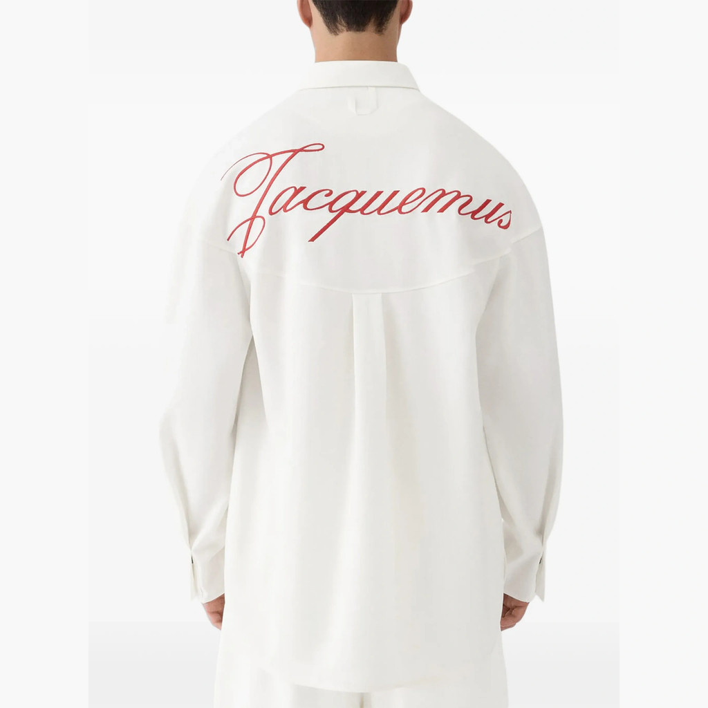 AX9T Jacquemus ฤดูร้อนสไตล์ใหม่ Minimalist เสื้อสีขาวโลโก้เย็บปักถักร้อยหลวมผู้ชายผู้หญิงสไตล์เดียวกัน Commuter All-Match Top