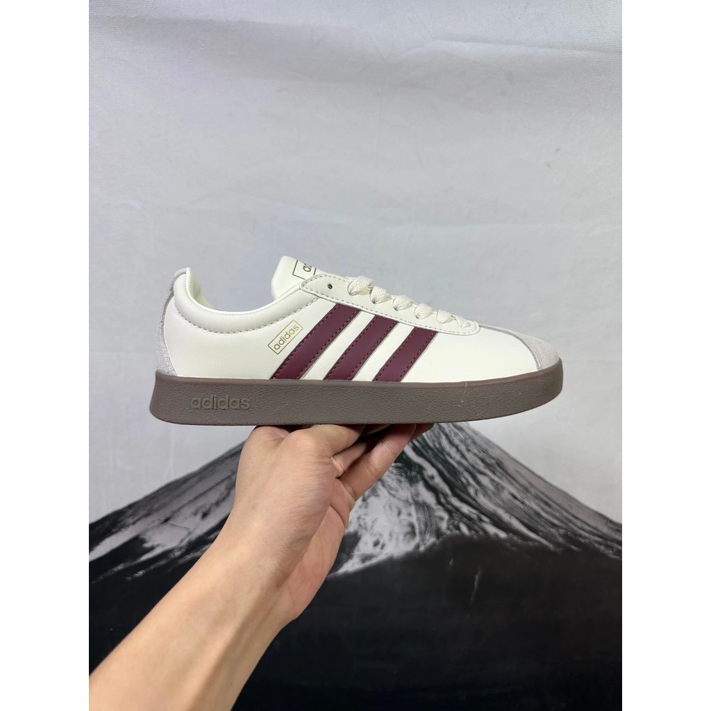 รองเท้า Adidas VL COURT สไตล์แอนเทโลป T-Toe สีขาวย้อมแดง สำหรับสวมใส่เล่นกีฬาและการออกกำลังกาย JH506