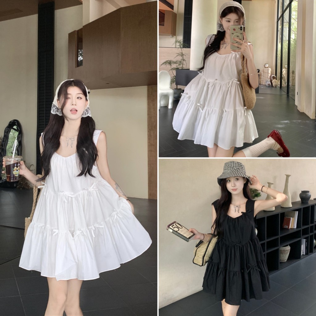 Hotgirl พร้อมส่ง เดรสสั้นผู้หญิง เดรสน่ารักหวานๆ ชุดเซ็กซี่แขนกุด โบว์ ดีไซน์จีบหลวม（ขาว/ดํา）