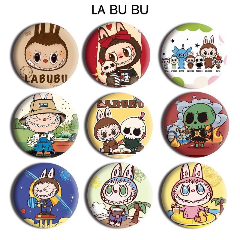 M Merchanded LABUBU การ์ตูน Badge กระเป๋านักเรียน 5 มม.Anime-yy20 บาร์ Pura ผ้าป้ายตกแต่งจี้จี้ V2J4