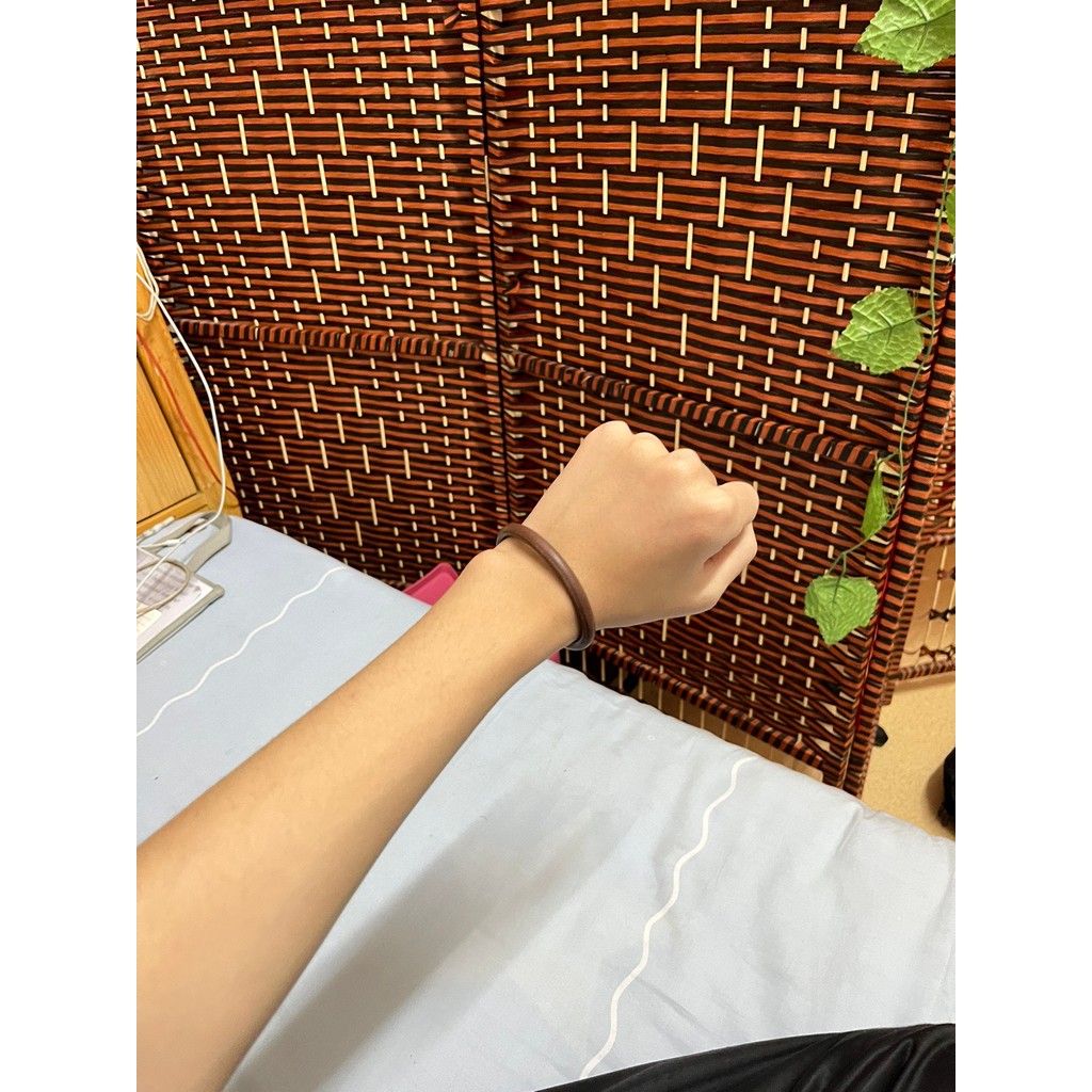 สร้อยข้อมือคู่ Takahashi Goro ทำจากหนังแท้ ของแท้แน่นอน