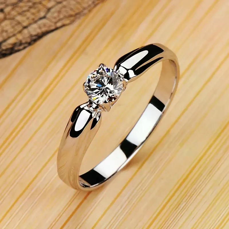 คลาสสิกออกแบบงานแต่งงาน 925 เงินสเตอร์ลิงแหวนผู้หญิง Elegant 4 Claw การตั้งค่า Cubic Zirconia แหวนหมั้น Eternity เครื่องประดับ