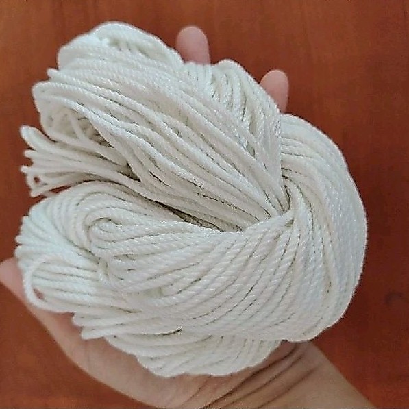 💢 พร้อมส่ง​ 💢 เชือกมัดลูกประคบ เชือกเกลียวขาว เหนียว ทน ใช้มัดกล่องพัสดุได้ เชือกไปรษณีย์  1 มัด (1ไจ)