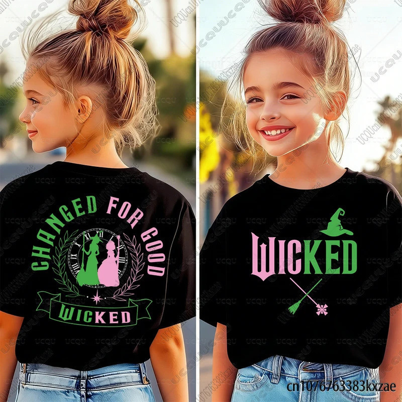 [มีสินค้า] เสื้อยืดผ้าฝ้ายพิมพ์ลาย Wicked สำหรับเด็ก เสื้อยืดลายวินเทจธีมดนตรี Wicked สำหรับผู้ชายแล
