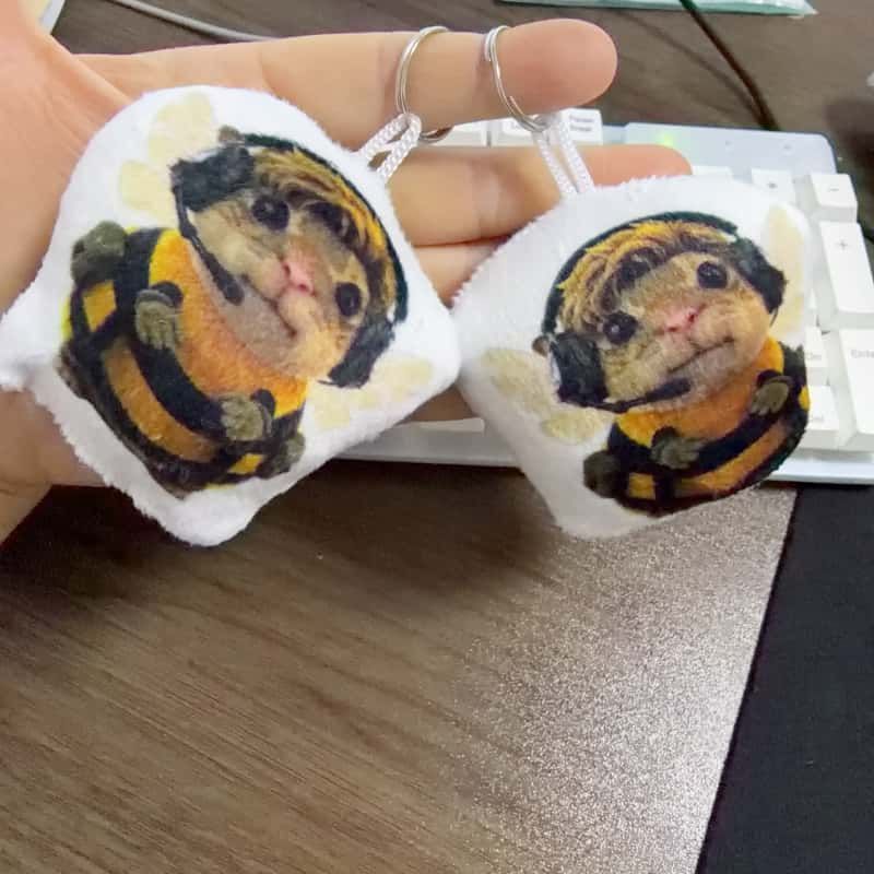 Hagi Bee Doll Uluru มาสู่เสียงของฉันจี้ Hagi Bee Doll Uluru มาสู่จี้เสียงของฉันเสมอ65Uheg