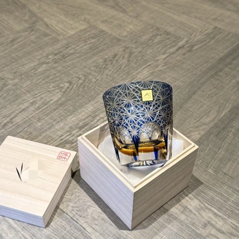 Edo Kiriko Blue Daisy Glass แก้วไวน์ทําด้วยมือแก้วคริสตัลแก้ววิสกี้แก้วมูลค่าสูงในครัวเรือน