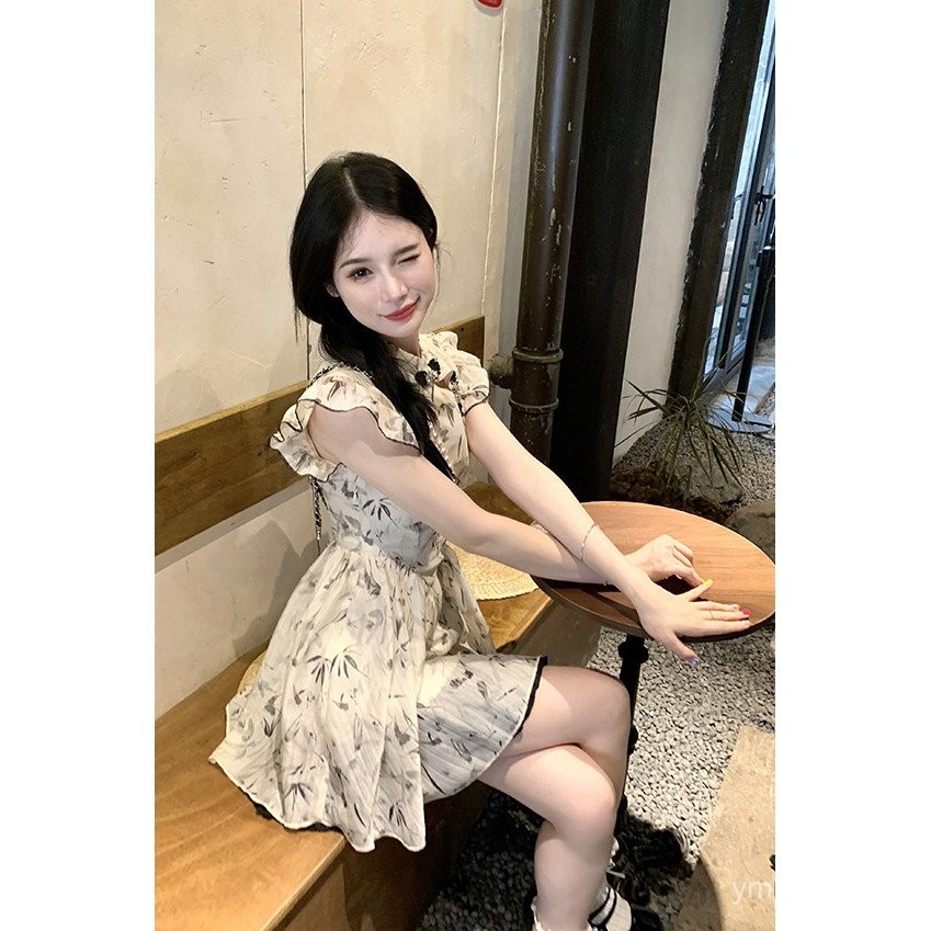 ชุดจีนสวยใหม่สำหรับผู้หญิง ดีไซน์เอวแคบ พอดีตัว กระโปรงสั้น Qijing Forest