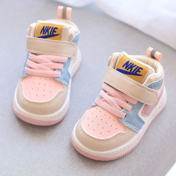 รองเท้ามาการองสีชมพูสำหรับเด็กหญิง อายุเริ่มหัดเดิน ออกแบบให้มีการระบายอากาศดี - รูปที่ 6