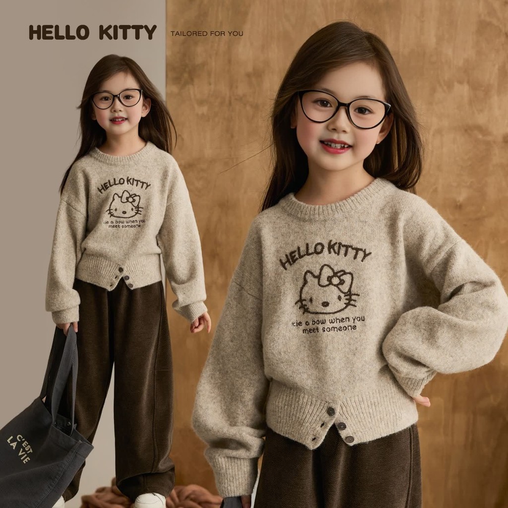 ฤดูใบไม้ร่วงใหม่ - สาวคอกลมเสื้อกันหนาวเด็กสั้นแฟชั่นการ์ตูนเสื้อ