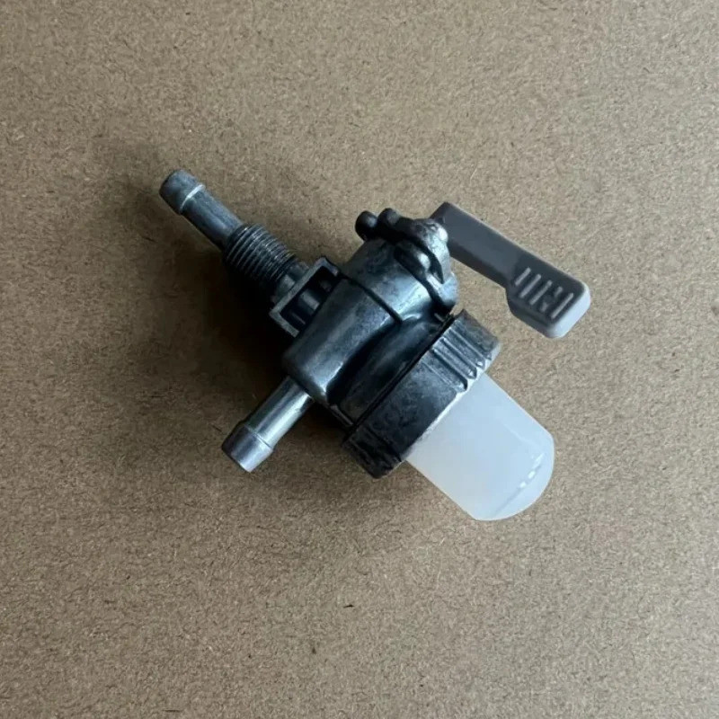 สวิทช์น้ํามันสําหรับ Kawasaki 5923-2131 551023-0717 การใช้วาล์ว Petcock FE120D A130D FA210D FE120G F