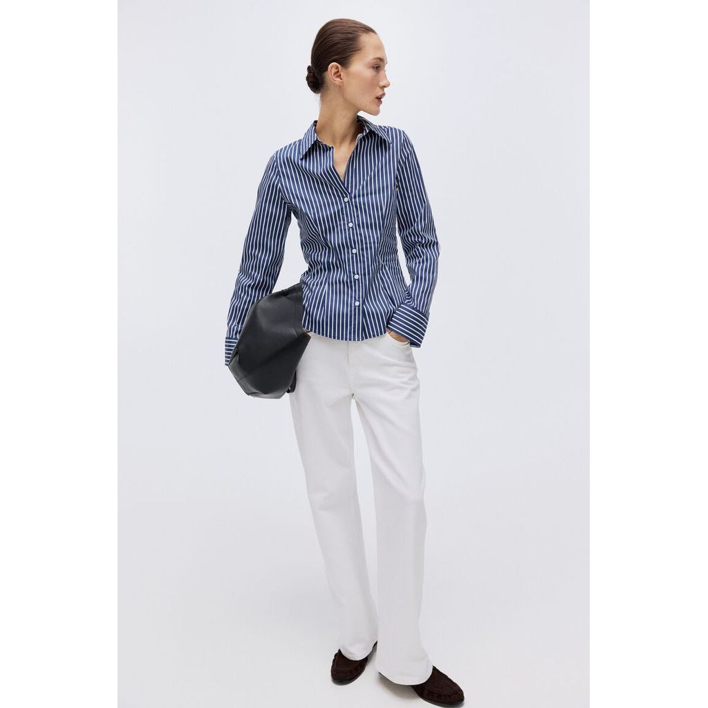 H&M(เอชแอนด์เอ็ม) เสื้อเชิ้ตทรงเข้ารูป Women Fitted shirt 1322471_2