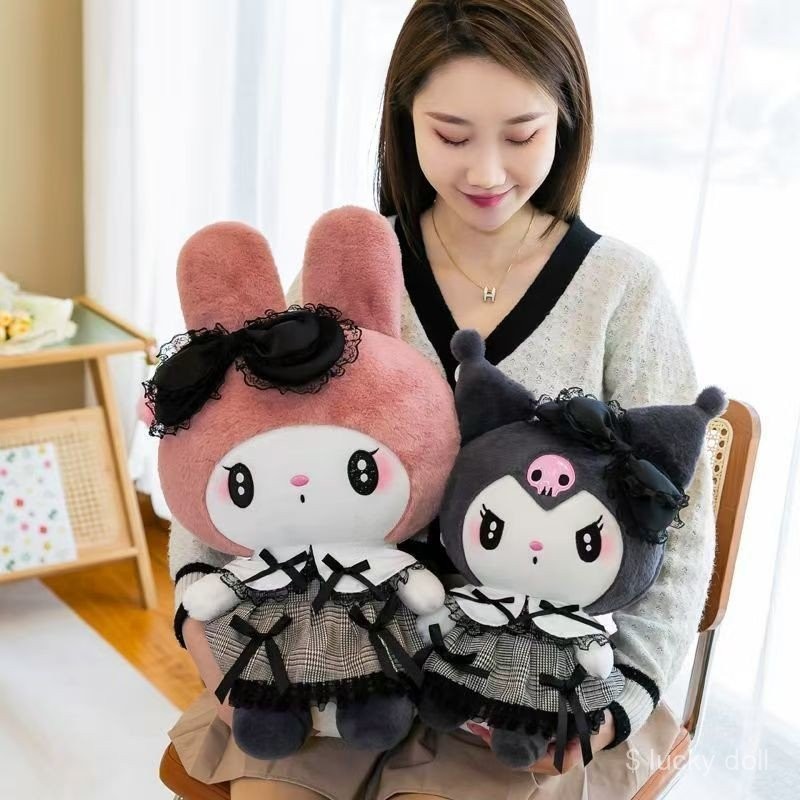 My Melody & Kuromi หมอนกอด/ตุ๊กตาน่ารักเท่ | นุ่มพิเศษสำหรับกอดนอน-พิงหลัง | ของขวัญวันเกิดสุดพิเศษให้แฟน | ไซส์กำลังดี น่ากอดสุดๆ - รูปที่ 5
