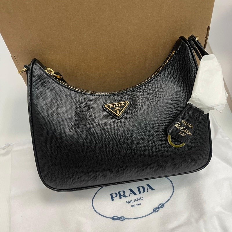 ถูกที่สุด ของแท้ 100% Prada Re Edition 2005 Bag
