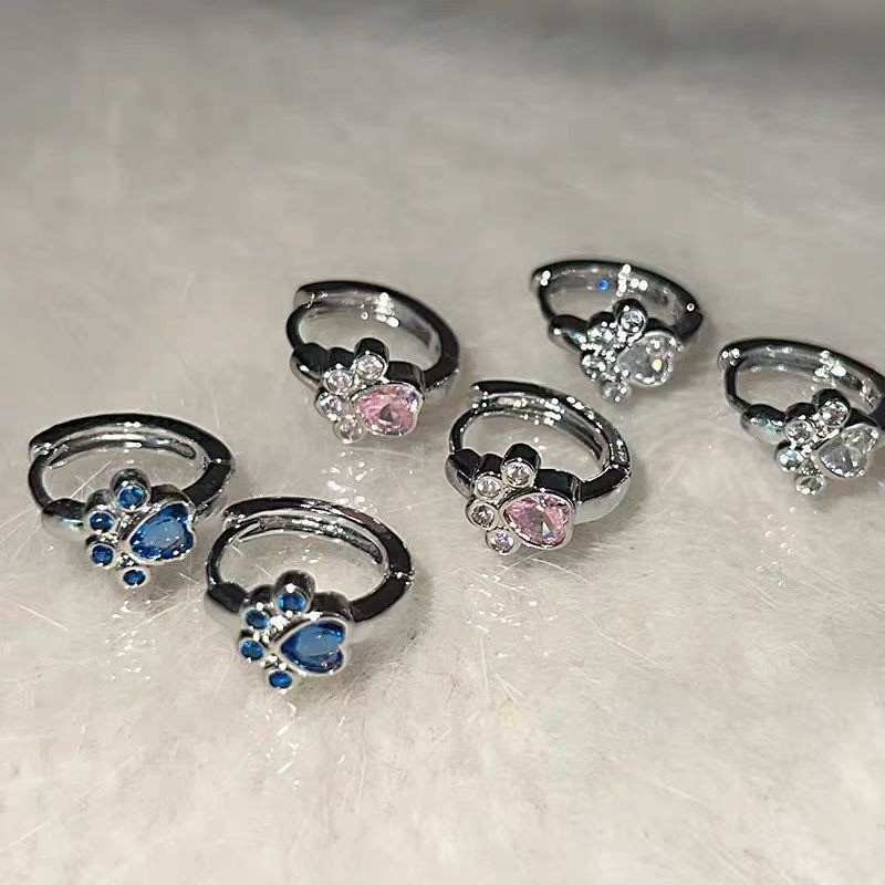 อุปกรณ์เสริมสุนัขและเครื่องประดับ: กรง, เล็บ, หูกระดุม, สายจูง