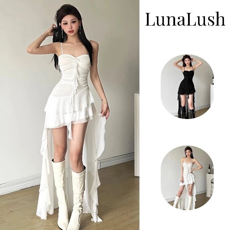 LunaLush✨พร้อมส่งชุดมินิเดรส ชุดเดรสสายเดี่ยว สีขาวดำ สไตล์เกาหลี เข้ารูป เซ็กซี่"FY2932"