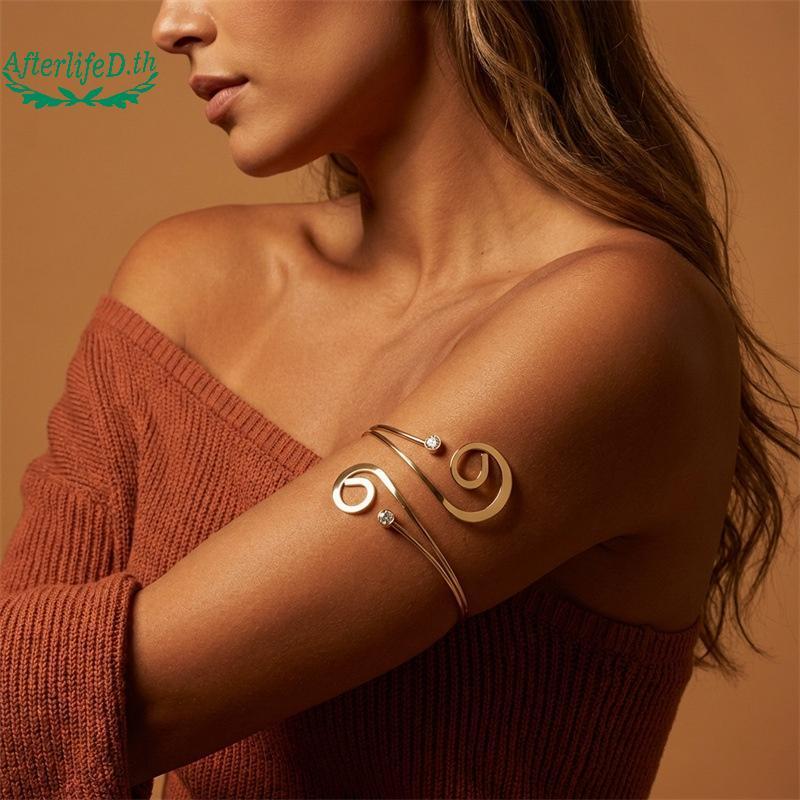 AF Chic Rhinestone Gold Arm Cuff สร้อยข้อมือผู้หญิงเรขาคณิตเกลียว Music Note Accents A