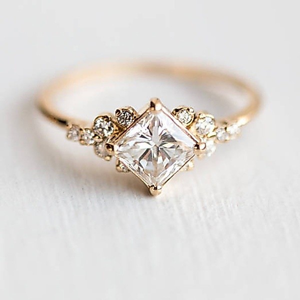 Elegant Square Zircon ตัดแหวนหมั้นผู้หญิงเครื่องประดับเงินคริสตัลเจ้าสาวงานแต่งงานแหวนแฟน Anillos