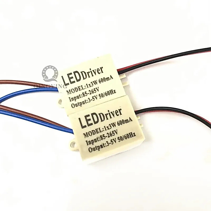 Hihg คุณภาพ Isolated 600mA 1x3W Led Driver 1x3W แหล่งจ่ายไฟ DC 3V - 5V AC 110V 220V 265V สําหรับไฟ L
