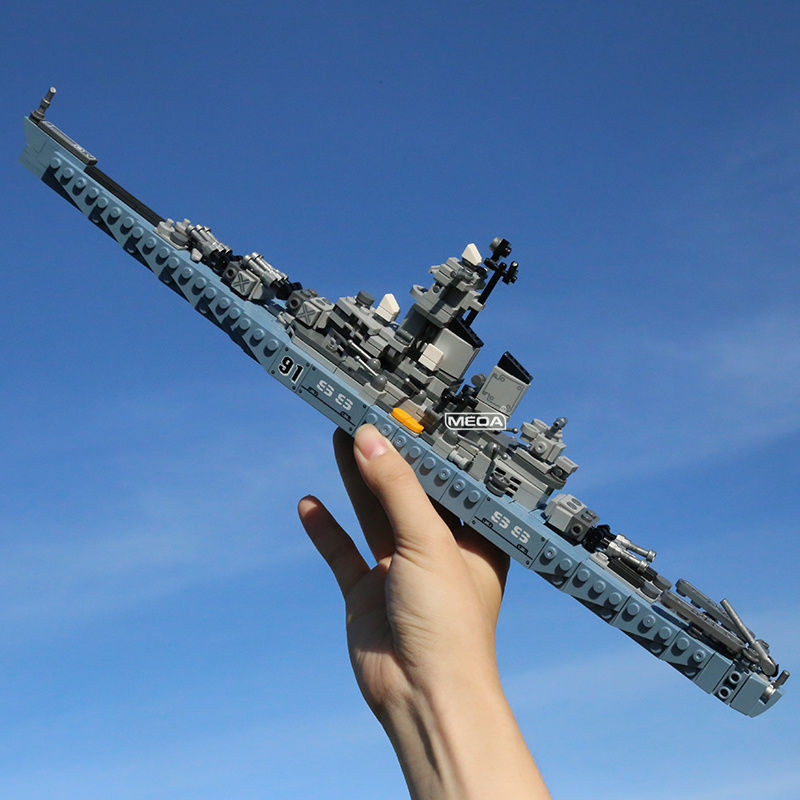 ใช้งานร่วมกับ Lego Missouri Aircraft Carrier Model Battleship Warship Boy Assembled Building Block M