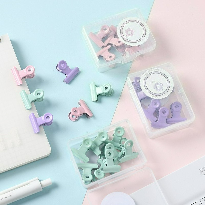 【JY】คลิปโลหะหนีบโฟลเดอร์ เครื่องเขียน สีมาการอง 8 ชิ้น ต่อกล่อง