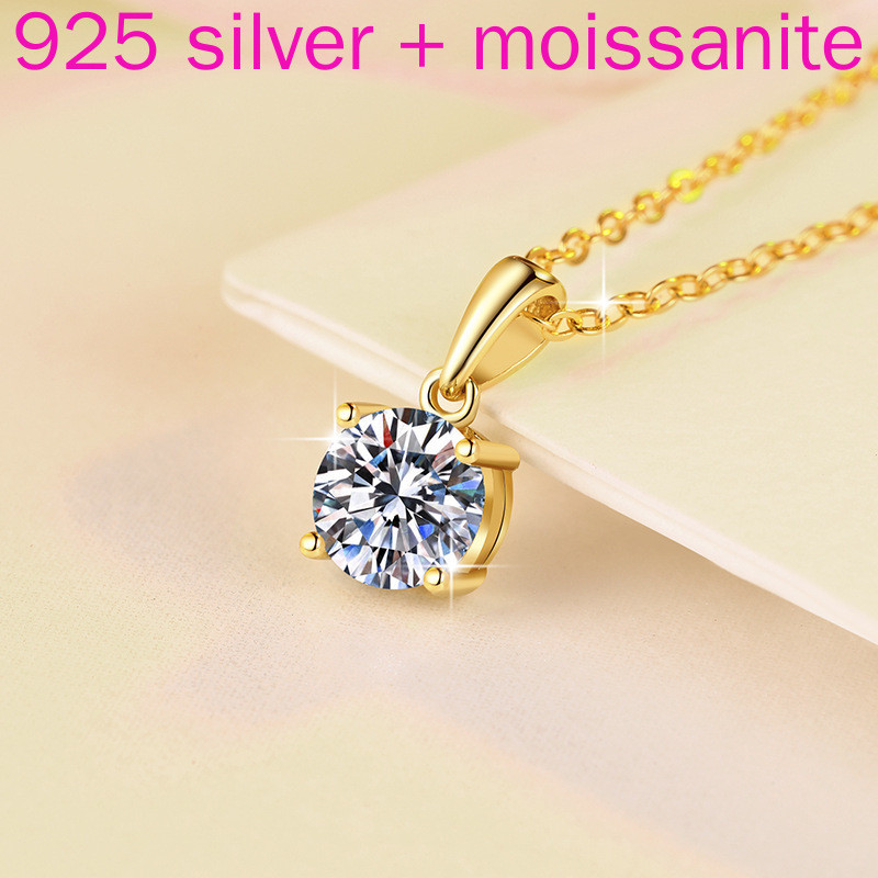 925 เงิน Moissanite สร้อยคอเครื่องประดับเงินหญิงแฟชั่น Four-Claw Moissanite จี้ Clavicle Chain