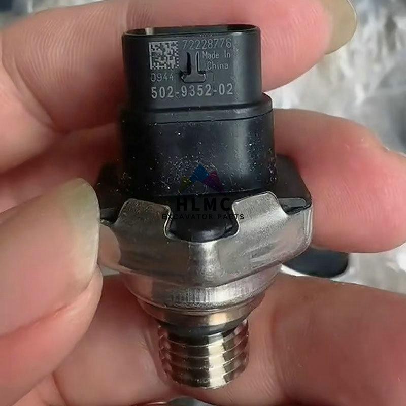 ชิ้นส่วนเครื่องจักรก่อสร้าง 502-9352 เซ็นเซอร์แรงดันน้ํามันเชื้อเพลิงสําหรับ SK130-8 135SR 140-8 D04