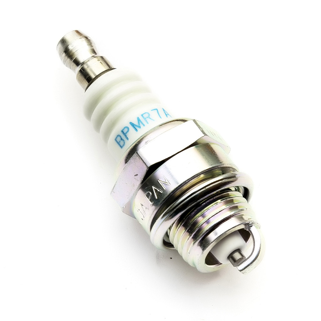 หัวเทียน NGK 4626/BPMR7A เหมาะสําหรับผัดสวนเครื่องตัดหญ้าเลื่อยโซ่เม่นสี่จังหวะ X20