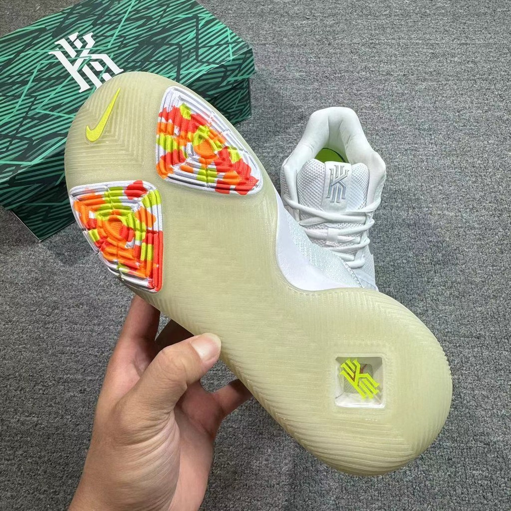 Pure Book Kyrie 3 Black lce Irving 3rd Generation Air Cushion Shock Absorption Support Mid-Top Pract