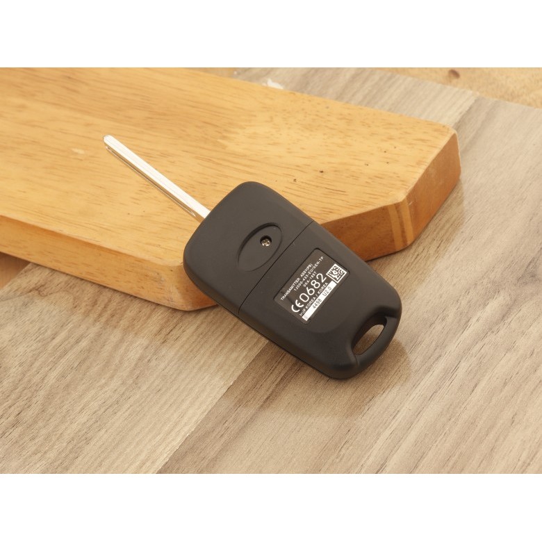 เหมาะสําหรับ Hyundai Yuedong Renalon Dong Kia K2K5 Lion Run ix35 Sonata แปดกุญแจรถรีโมทคอนโทรล