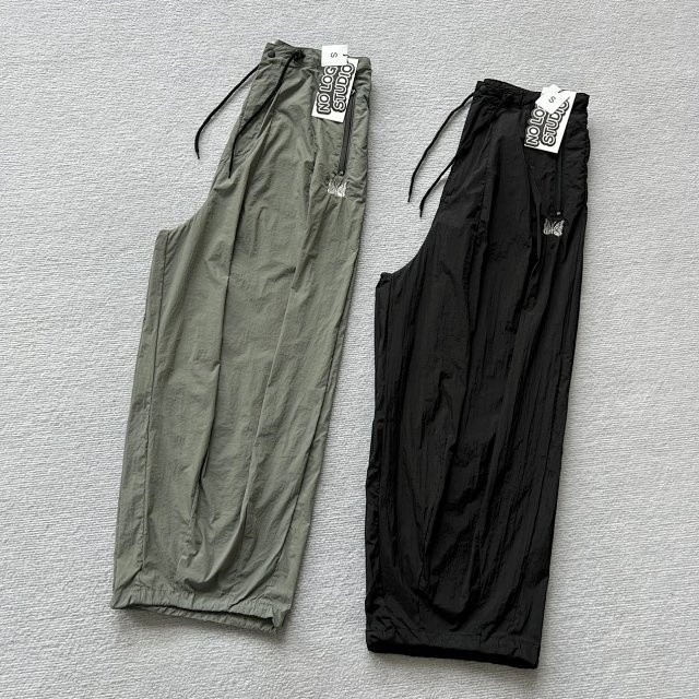 PNMY NEEDLES x BMS เป็นเจ้าของมาตรฐานผีเสื้อเย็บปักถักร้อยผู้ชายผู้หญิงคู่ตรงสายรัดกางเกงขากว้างกางเ