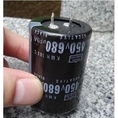 450V680UF 400V680UF 680UF450V ตัวเก็บประจุไฟฟ้าเท้าแข็งพร้อมสต็อกสามารถยิงได้โดยตรง