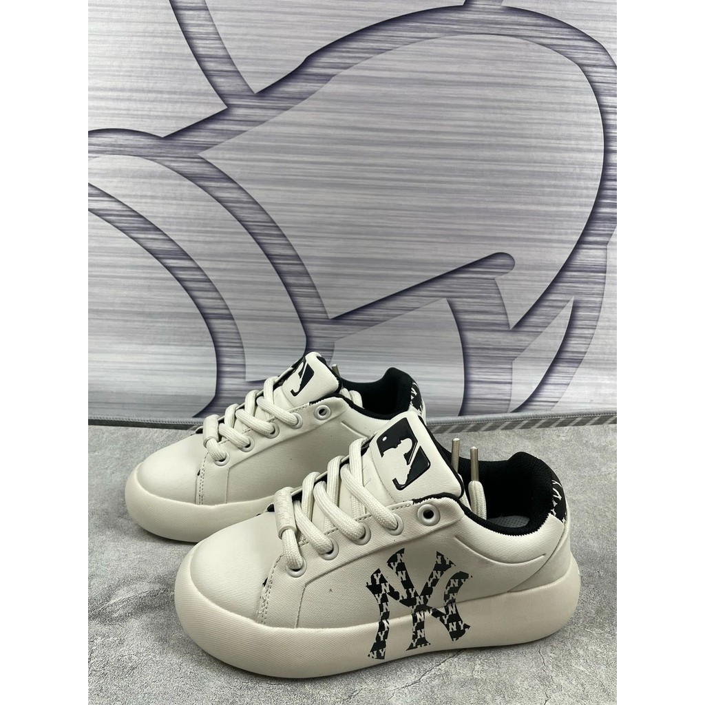 MLB Chunky Classic 24SS Yankees Bread Shoes Floral NY Label Number 36-44