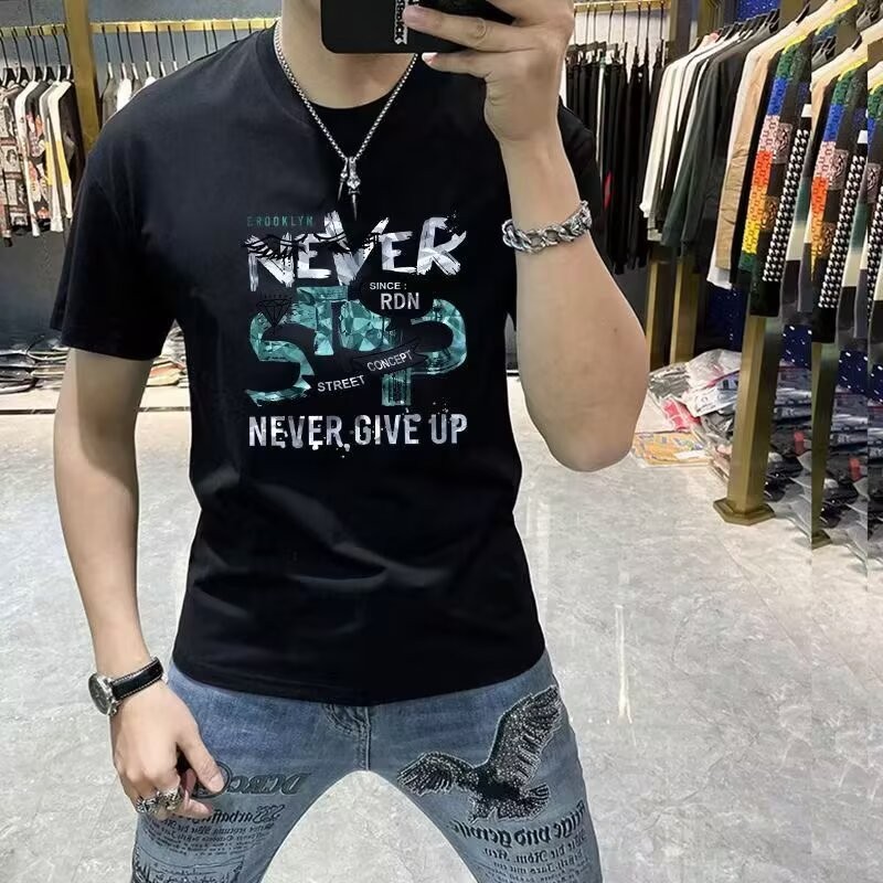 Slimmer ดูฤดูร้อนอินเทรนด์ใหม่หล่อครึ่งแขน 2025NEW2025 เสื้อยืดผู้ชาย ins สไตล์ Slim-fit All-Match 2