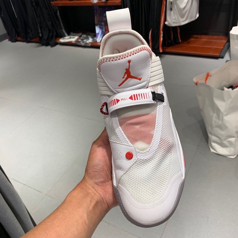 รองเท้าบาสเก็ตบอล Air Jordan 33 Low SE AJ33 Low-Top Allen Guo CD9561-106-BV5072