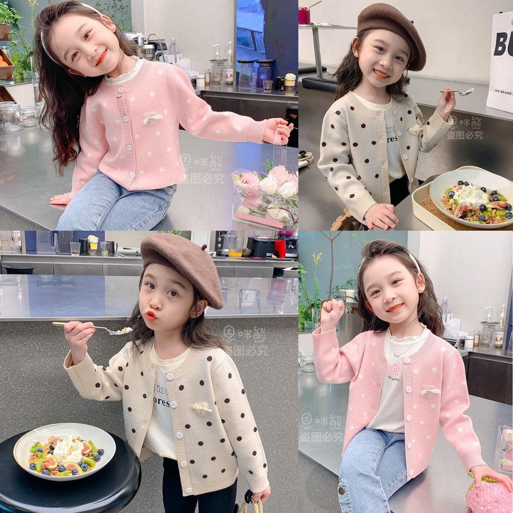 พร้อมส่งจากไทยค่ะ เสื้อสเว็ตเตอร์เด็กผู้หญิง สีครีมอ่อน กับ สี ชมพู ผ้าหนาด้านในบุกำมะหยี่ค่ะ CK23