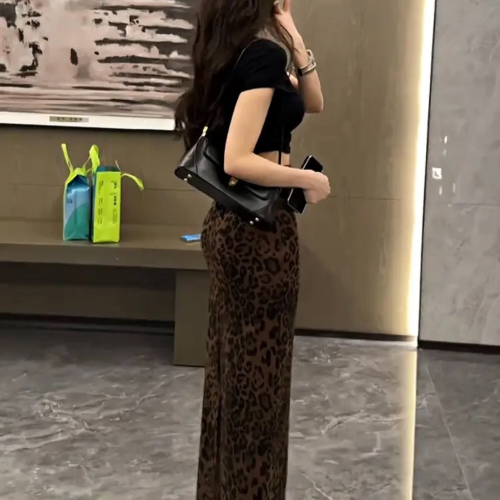 Elegant Leopard Print Skirt Women's Autumn and Winter Sheath Split20250928