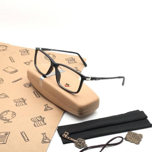 Se-Shopee SPORTY แก้วสําหรับผู้ชายและผู้หญิง 0528 พร้อมเลนส์ป้องกันรังสี PHOTOCROMIC MINUS CYLINDER 